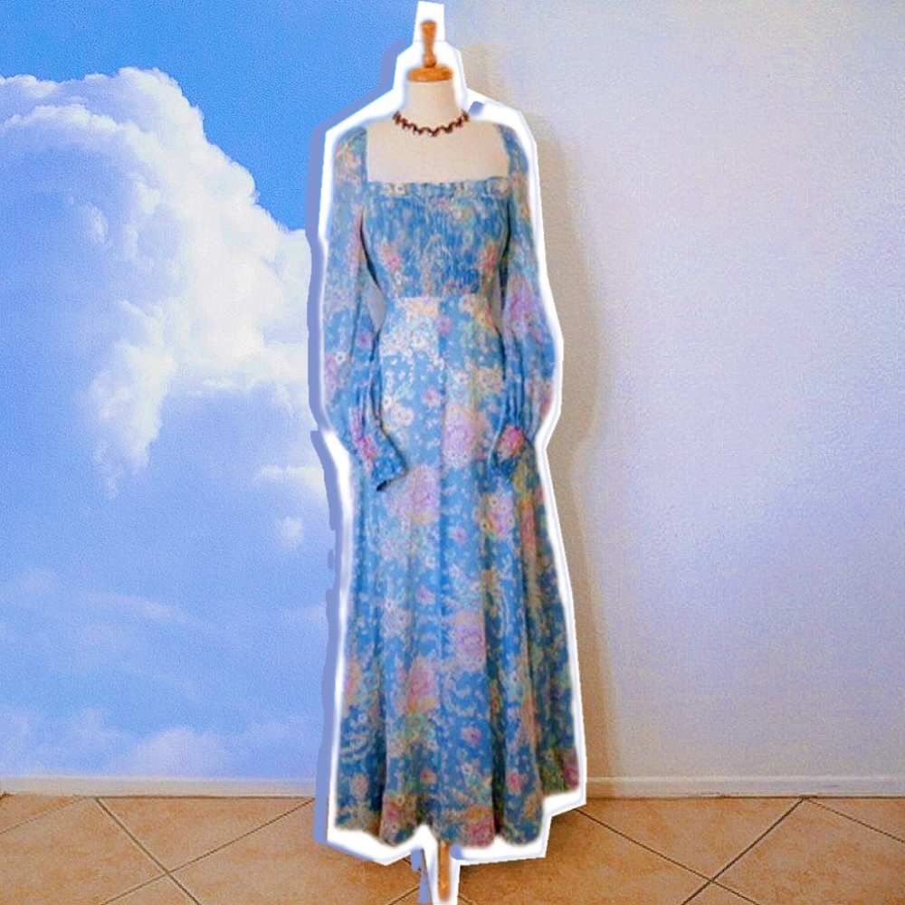 1970’s Jody T. of California Vintage Women’s Blue Floral Smocked Maxi Dress US 9